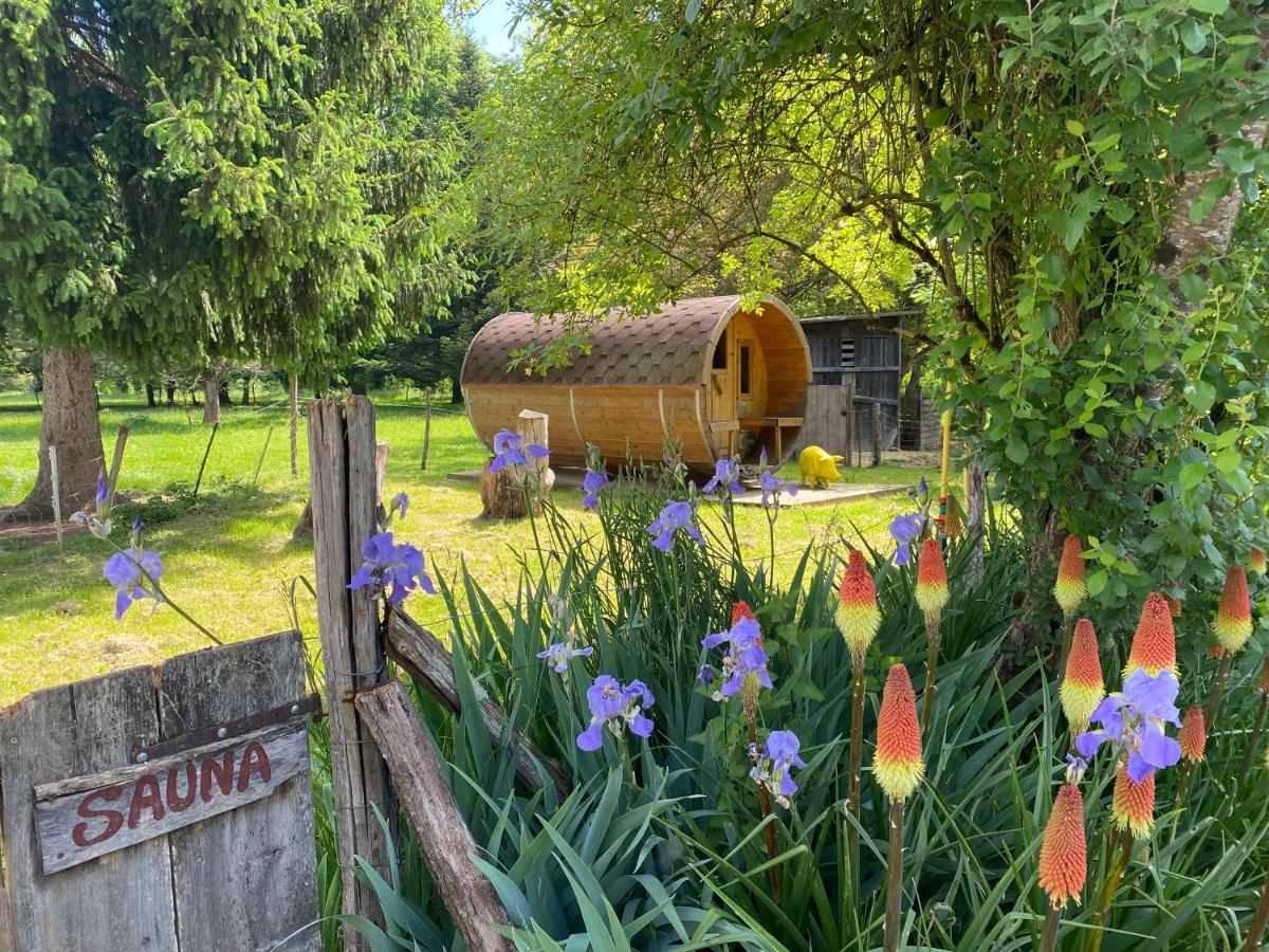 Camping La Ferme De Perdigat Limeuil Zewnętrze zdjęcie
