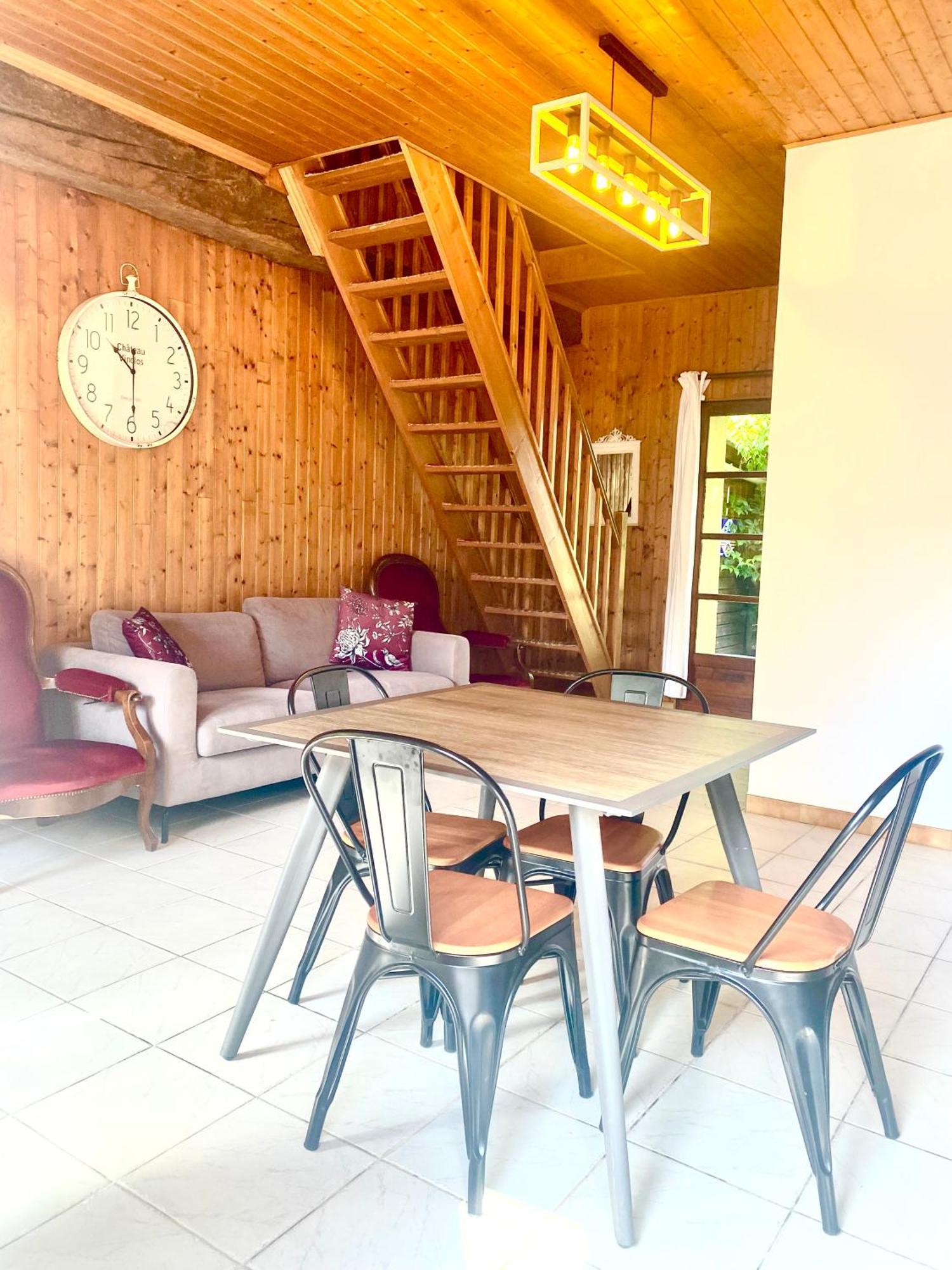 Camping La Ferme De Perdigat Limeuil Zewnętrze zdjęcie